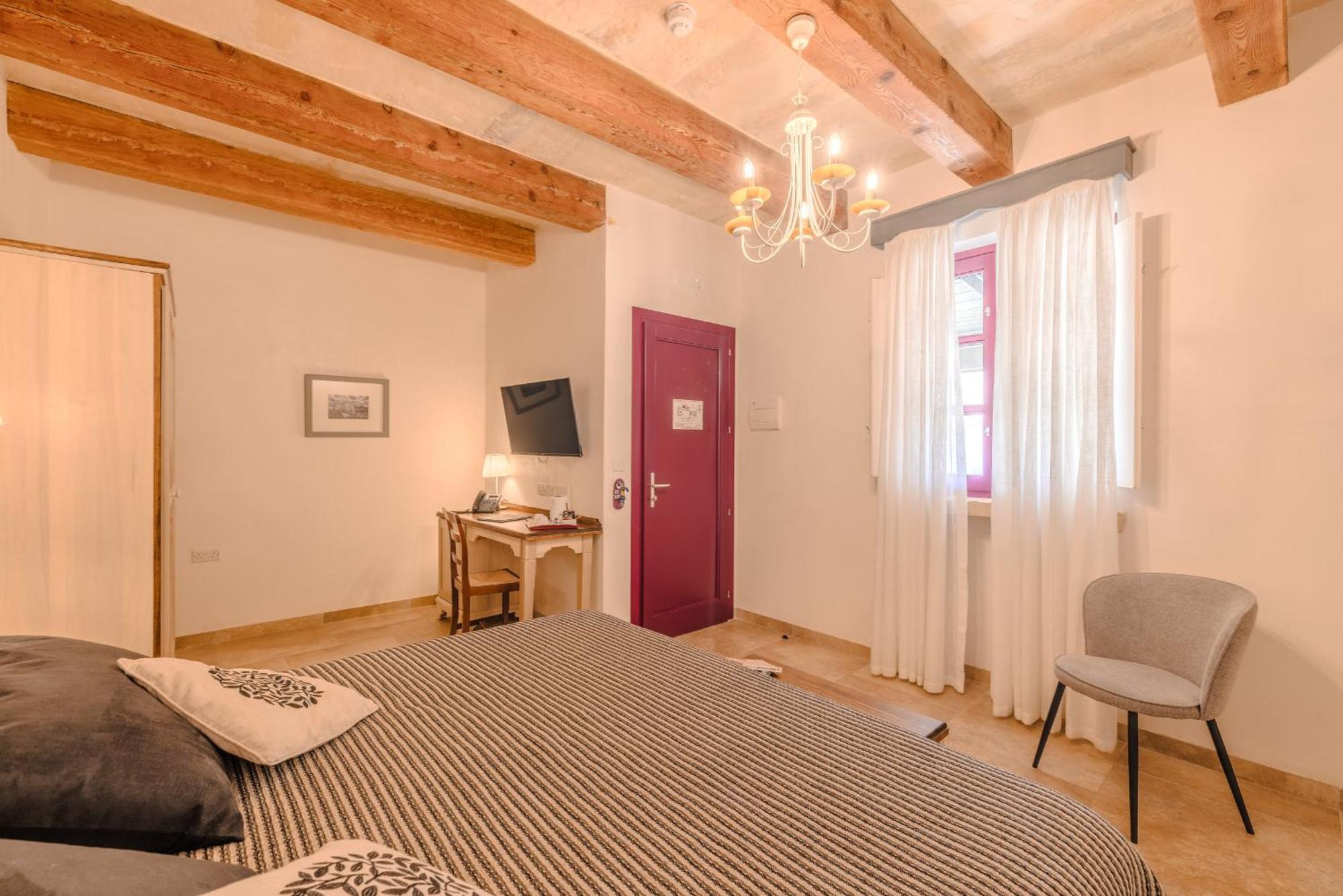 Mulberries Hotel Zabbar ภายนอก รูปภาพ