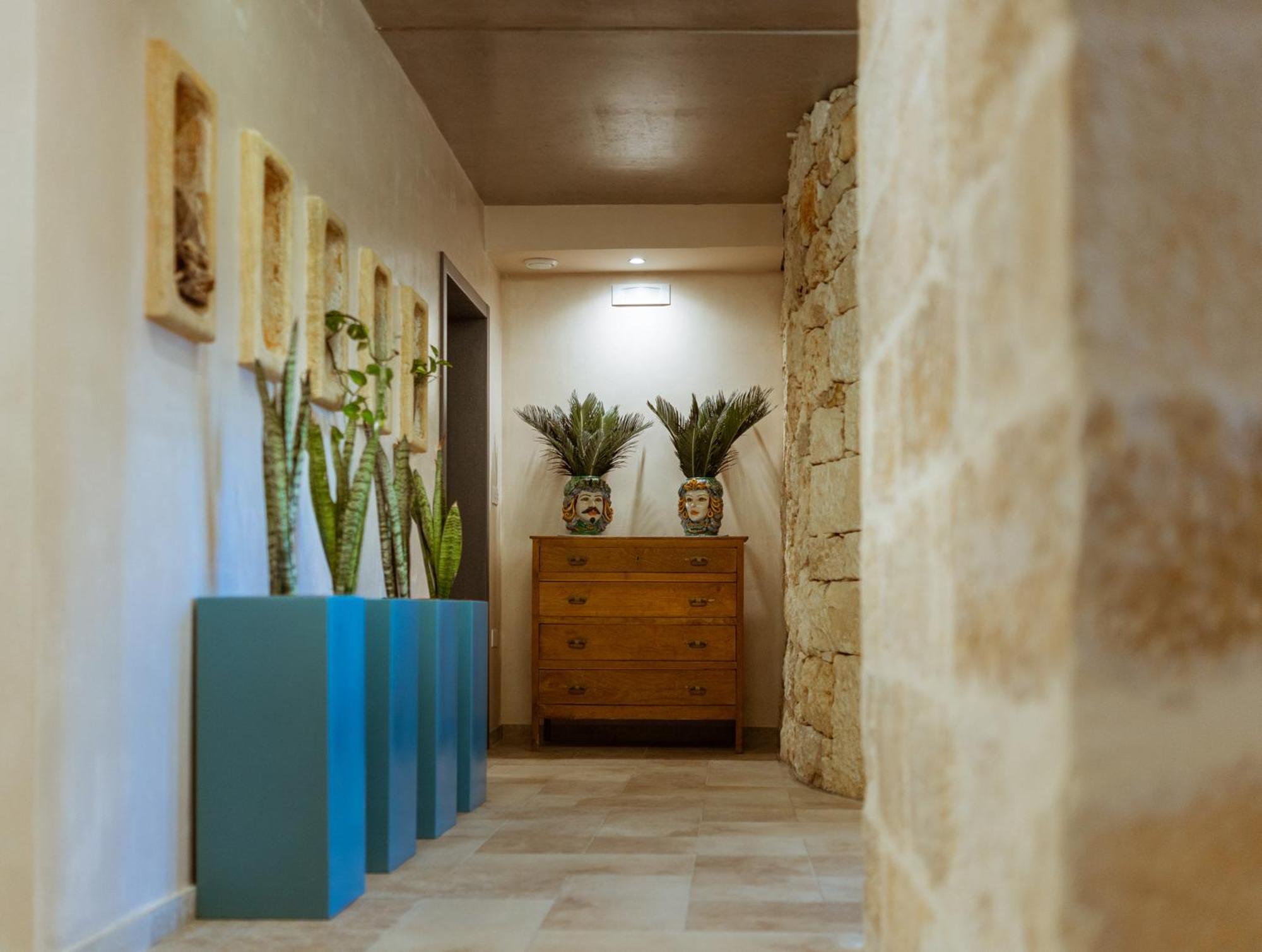 Mulberries Hotel Zabbar ภายนอก รูปภาพ